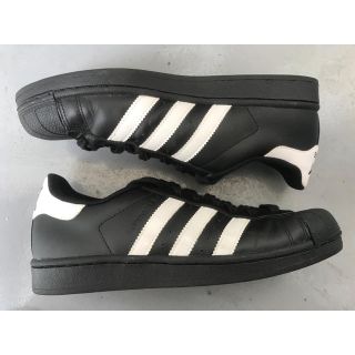 アディダス(adidas)のadidas SUPERSTAR アディダススーパースター 黒白 美品 25.5(スニーカー)