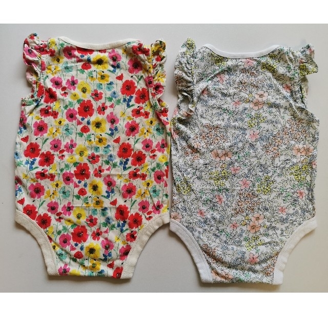 babyGAP(ベビーギャップ)のbabyGAP　花柄ロンパース　2枚セット キッズ/ベビー/マタニティのベビー服(~85cm)(ロンパース)の商品写真