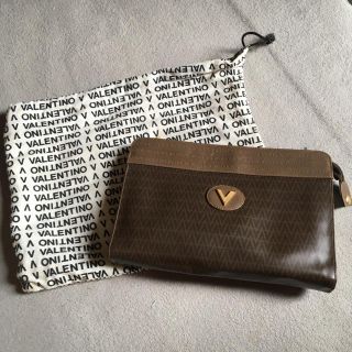 【美品】Valentino クラッチバック　保存袋付き(クラッチバッグ)