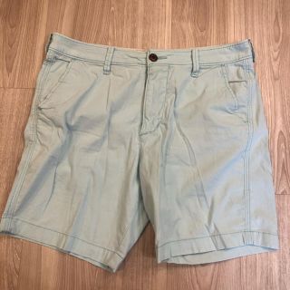 ホリスター(Hollister)のホリスターHOLLISTER　ショートパンツ　size33(ショートパンツ)