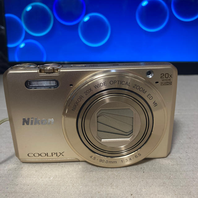 Nikon COOLPIX Style COOLPIX S7000 GOLDNikon