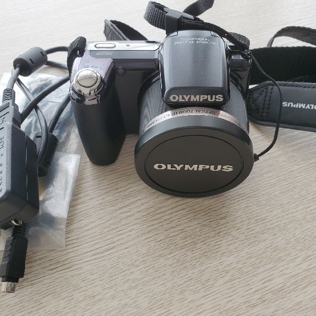 OLYMPUS(オリンパス)のOLYMPUS SP-810UZ 14MEGAPIXEL スマホ/家電/カメラのカメラ(コンパクトデジタルカメラ)の商品写真