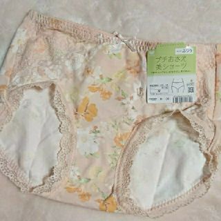 ワコール(Wacoal)のご専用【美ショーツ】プチおさえ❤️ベージュ(ショーツ)