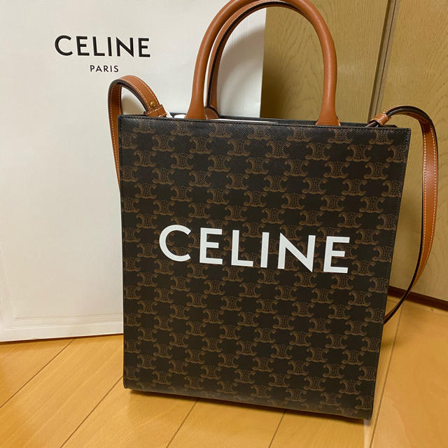 当店一番人気】 celine - 【新品未使用!】セリーヌ☆トリオンフ