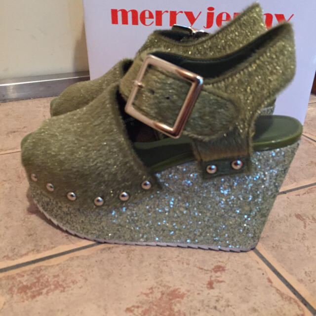 merry jenny(メリージェニー)のハラコグリッターサンダル レディースの靴/シューズ(サンダル)の商品写真