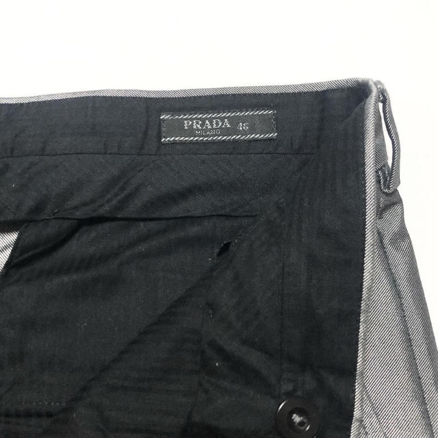 PRADA(プラダ)のPRADA プラダ コットン　ツイル　シルバー　メタリック　スラックス　パンツ メンズのパンツ(スラックス)の商品写真