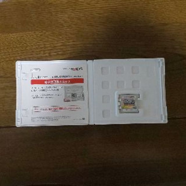 ニンテンドー3DS(ニンテンドー3DS)の3DS 星のカービィトリプルデラックス（中古） エンタメ/ホビーのゲームソフト/ゲーム機本体(携帯用ゲームソフト)の商品写真