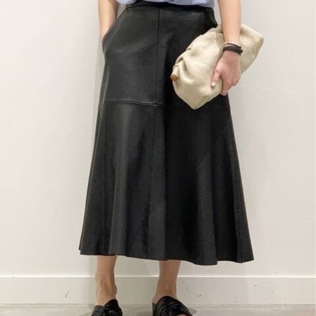L'Appartement DEUXIEME CLASSE(アパルトモンドゥーズィエムクラス)の【新品】ＡＰ ＳＴＵＤＩＯ ラムレザースカート 38 レディースのスカート(ロングスカート)の商品写真