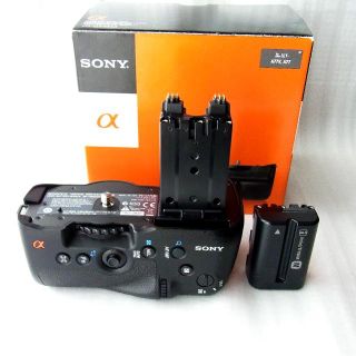 ソニー(SONY)の【専用】SONY  VG-C77AM （元箱つき）、NP -FM500H(その他)