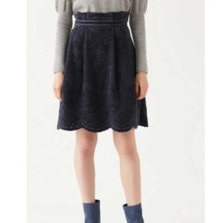 ジルスチュアート(JILLSTUART)の【定価17000円・新品タグ付】ジル・スチュアート スエードスカートSサイズ(ひざ丈スカート)