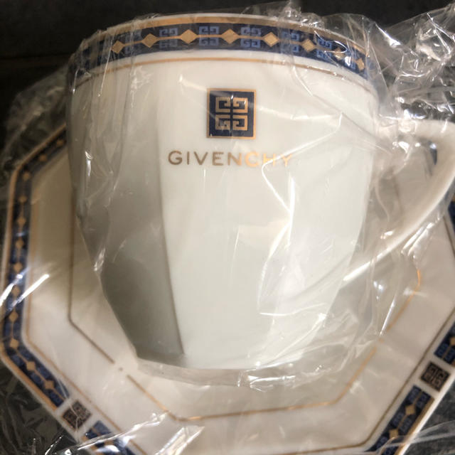 GIVENCHY(ジバンシィ)のジバンシーのカップ&ソーサー　 インテリア/住まい/日用品のキッチン/食器(グラス/カップ)の商品写真