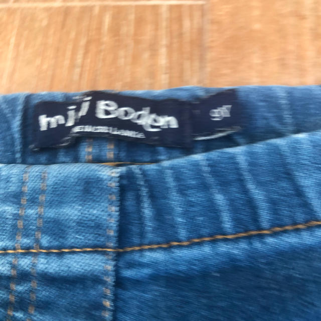 Boden(ボーデン)のBoden デニムレギンスパンツ　9y キッズ/ベビー/マタニティのキッズ服女の子用(90cm~)(パンツ/スパッツ)の商品写真