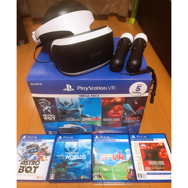 PlayStation VR(プレイステーションヴィーアール)の値下げ！★美品★プレステVRメガパック（限定版） エンタメ/ホビーのゲームソフト/ゲーム機本体(家庭用ゲーム機本体)の商品写真