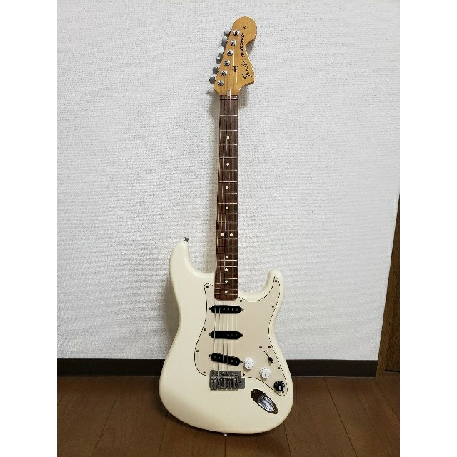 Fender  フェンダー ストラトキャスター