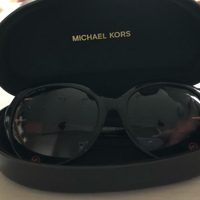 Michael Kors(マイケルコース)のMICHAEL KORSレディースサングラス レディースのファッション小物(サングラス/メガネ)の商品写真