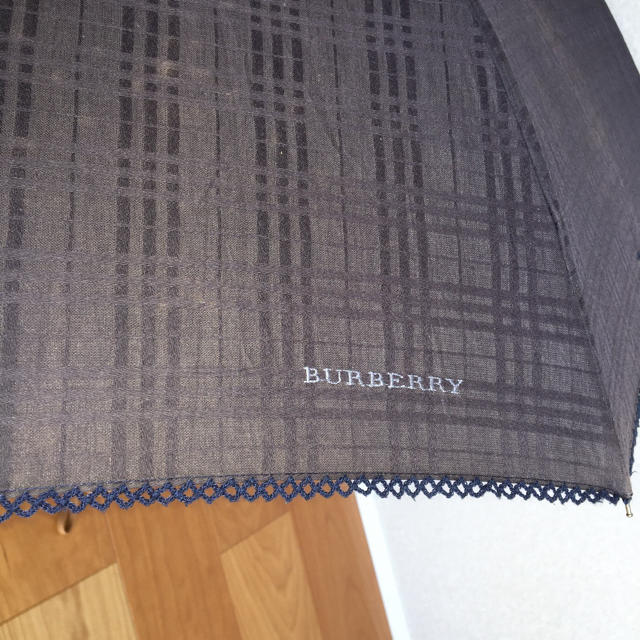 BURBERRY BLUE LABEL(バーバリーブルーレーベル)のバーバリーブルーレーベル　Burberry 折り畳み日傘 レディースのファッション小物(傘)の商品写真