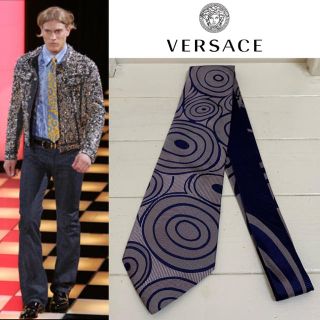 ヴェルサーチ(VERSACE)のVERSACE VINTAGE ヴェルサーチ ITALY製 柄 シルクネクタイ(ネクタイ)