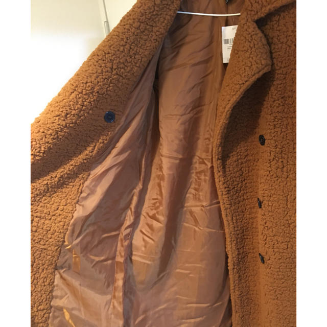 FOREVER 21(フォーエバートゥエンティーワン)のFOREVER21 コート レディースのジャケット/アウター(ムートンコート)の商品写真