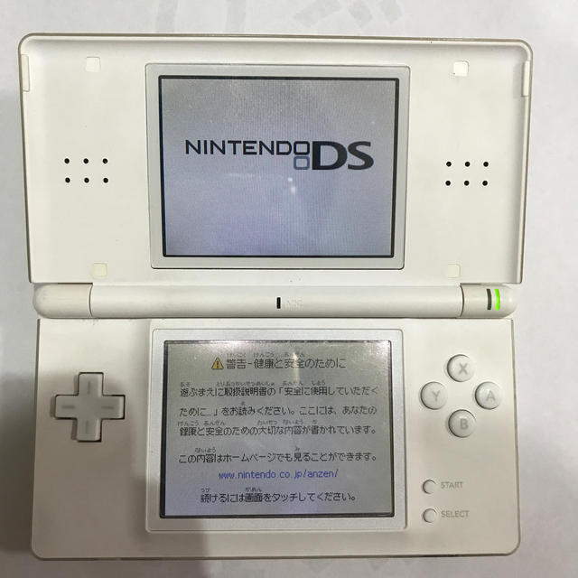 ニンテンドーDS(ニンテンドーDS)の［中古美品］Nintendo DS Lite クリスタルホワイト エンタメ/ホビーのゲームソフト/ゲーム機本体(携帯用ゲーム機本体)の商品写真