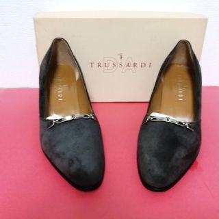 トラサルディ(Trussardi)の未使用 美 品！TRUSSARDI  パンプス 231019(ハイヒール/パンプス)