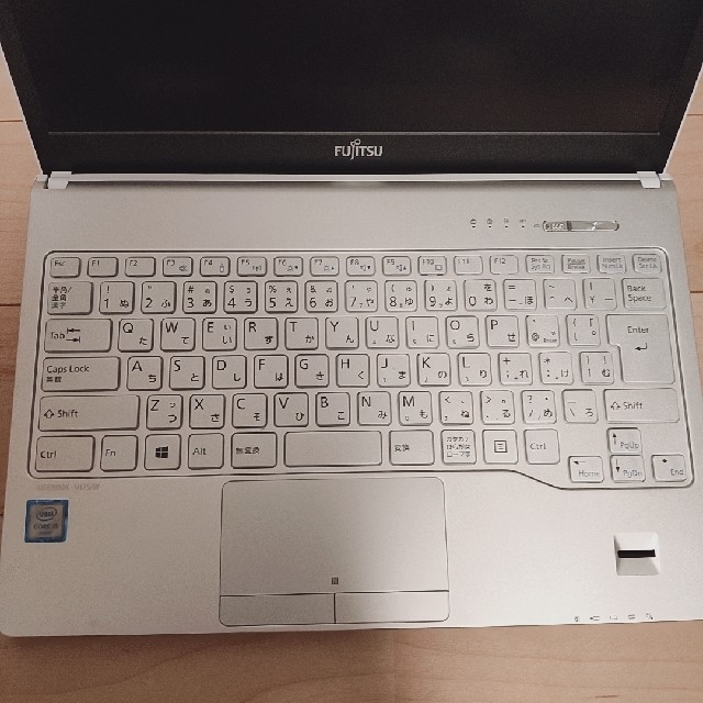 富士通　LIFEBOOK　SH75/W