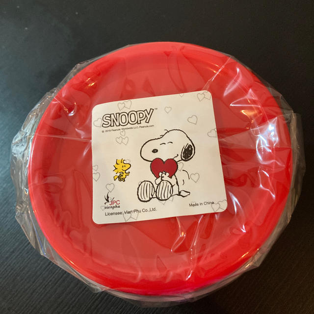 SNOOPY(スヌーピー)の【値下げ】スヌーピー保存容器♡新品未使用 インテリア/住まい/日用品のキッチン/食器(容器)の商品写真