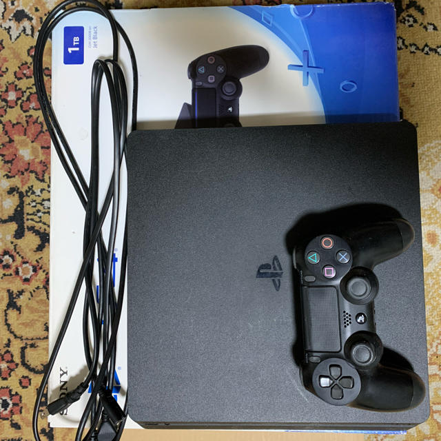 ps4 CUH-2000B bo1 JETblack 1TB 問題なし