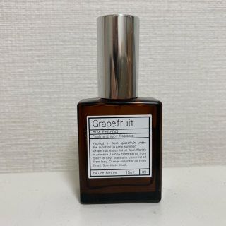 オゥパラディ(AUX PARADIS)のAUX PARADIS♡Grapefruit 15ml(香水(女性用))