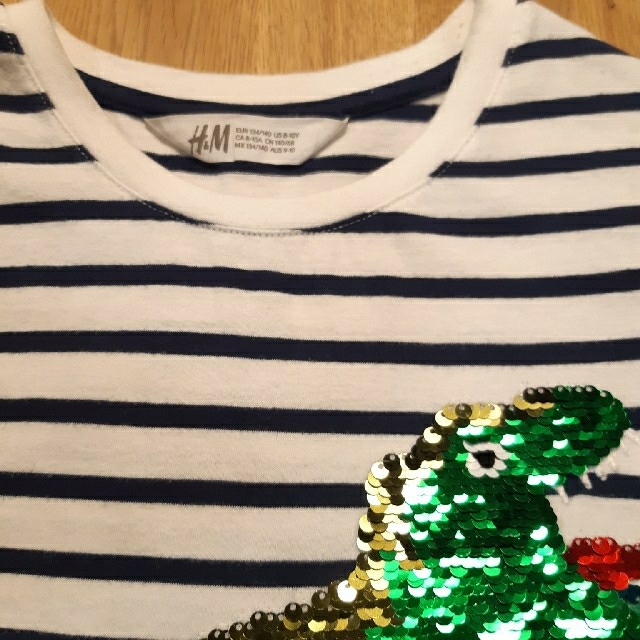 H&M(エイチアンドエム)のH&M　US8-10Y(EUR134/140)　Tシャツ キッズ/ベビー/マタニティのキッズ服女の子用(90cm~)(Tシャツ/カットソー)の商品写真