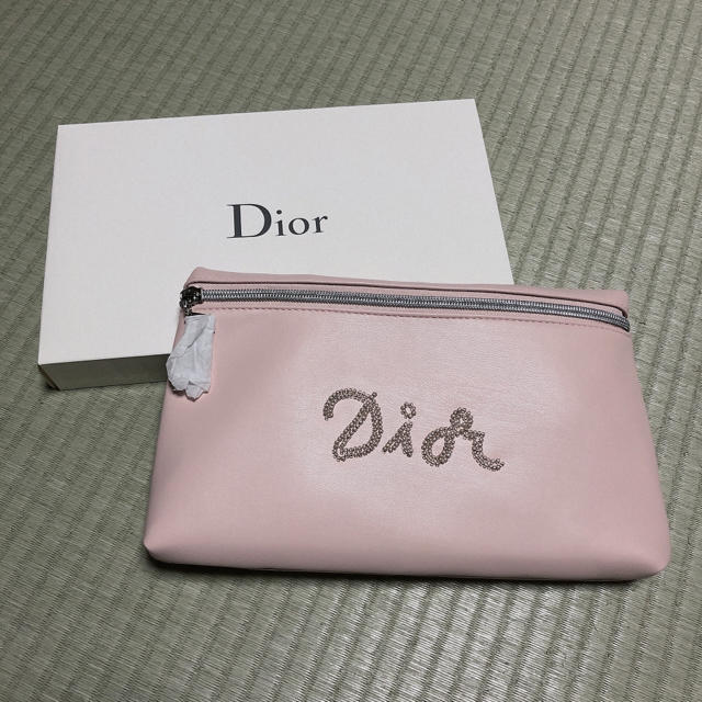 Dior(ディオール)のディオール　ノベルティ ポーチ エンタメ/ホビーのコレクション(ノベルティグッズ)の商品写真