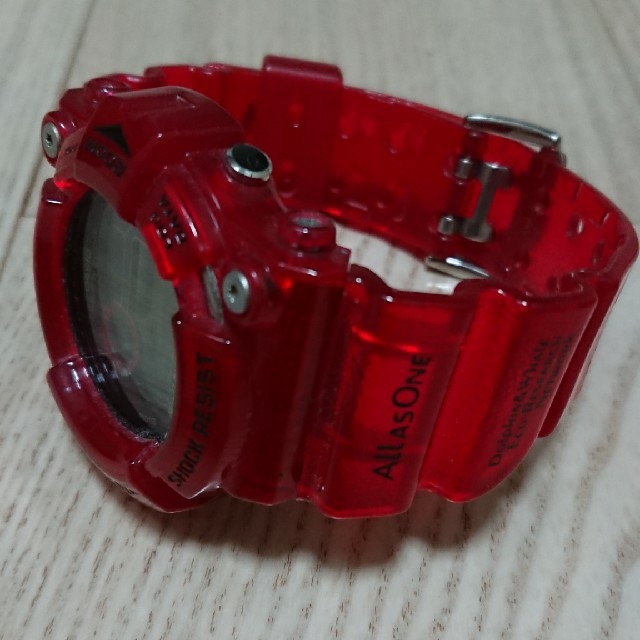 G-SHOCK(ジーショック)のG-SHOCK FROGMAN イルクジ2003限定モデル スケルトン レッド メンズの時計(腕時計(デジタル))の商品写真