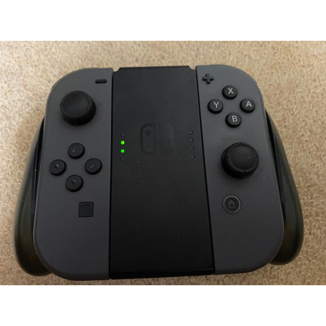 Nintendo Switch 本体　中古品　※訳あり エンタメ/ホビーのゲームソフト/ゲーム機本体(家庭用ゲーム機本体)の商品写真