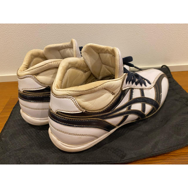 asics(アシックス)のアシックス asics オーダースパイク ホワイト×ネイビー 28.5cm スポーツ/アウトドアの野球(シューズ)の商品写真