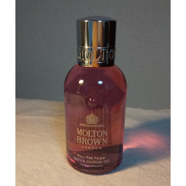 MOLTON BROWN(モルトンブラウン)のモルトンブラウン バス&シャワージェル 100ml ピンクペッパー コスメ/美容のボディケア(ボディソープ/石鹸)の商品写真