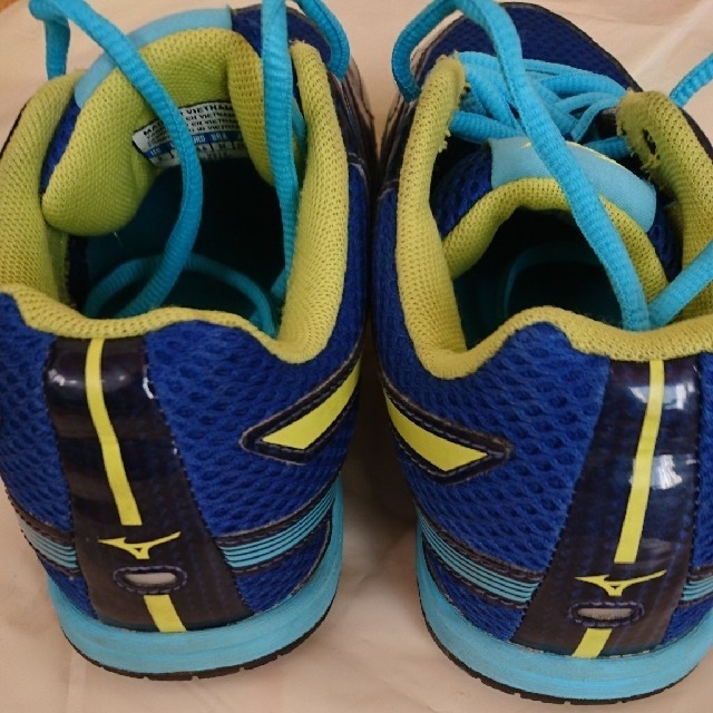 MIZUNO(ミズノ)のMIZUNO ミズノ23.0  子供   靴  スニーカー キッズ/ベビー/マタニティのキッズ靴/シューズ(15cm~)(スニーカー)の商品写真