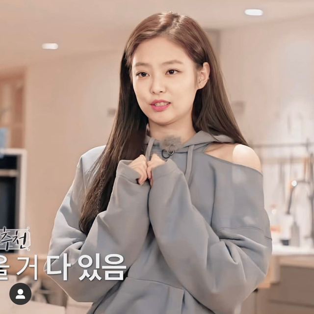 BLACKPINK♡ジェニ着用♡レア☆vetements☆パーカー