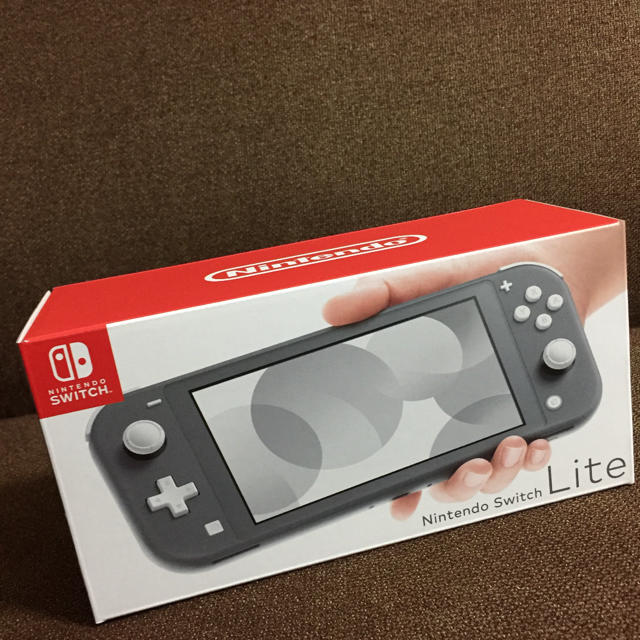 Nintendo Switch(ニンテンドースイッチ)のNintendo Switch LITE グレー エンタメ/ホビーのゲームソフト/ゲーム機本体(家庭用ゲーム機本体)の商品写真