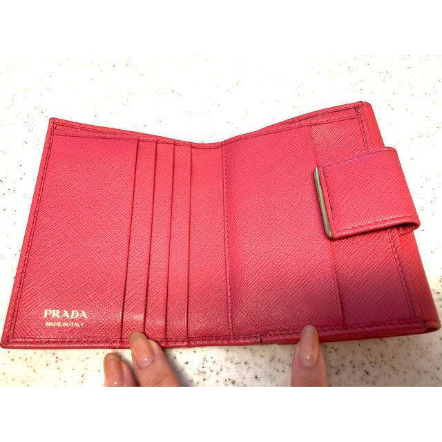 PRADA(プラダ)のPRADA 折り財布 レディースのファッション小物(財布)の商品写真