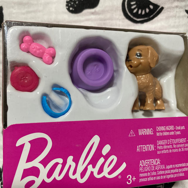 Barbie(バービー)のバービー   子犬と小物セット キッズ/ベビー/マタニティのおもちゃ(ぬいぐるみ/人形)の商品写真