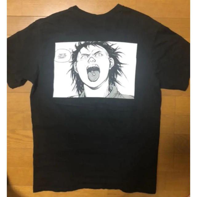 supreme akira pill teeトップス