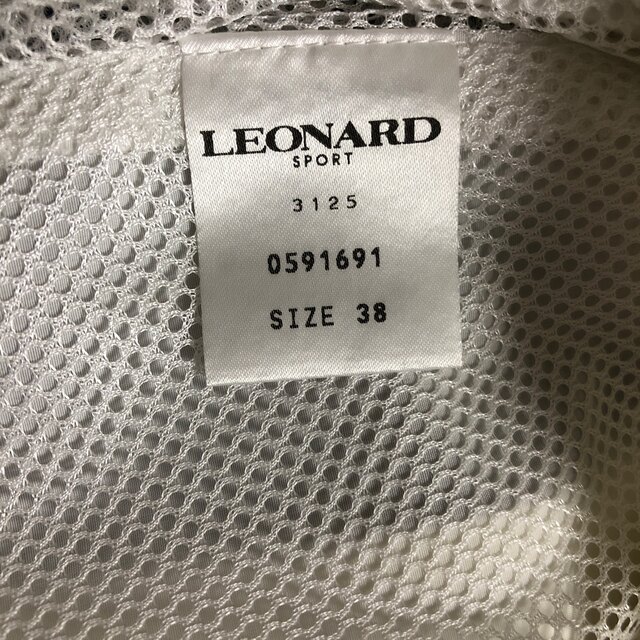 LEONARD - 美品 レオナールスポーツの白のベストの通販 by かこりん's