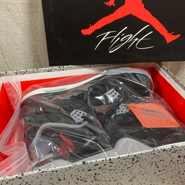 NIKE(ナイキ)の専用ナイキ エアジョーダン4 レトロ ブレッド 2019 メンズの靴/シューズ(スニーカー)の商品写真