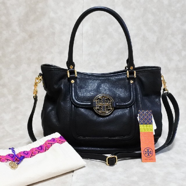 Tory Burch Amanda 折りたたみ メッセンジャーバッグ