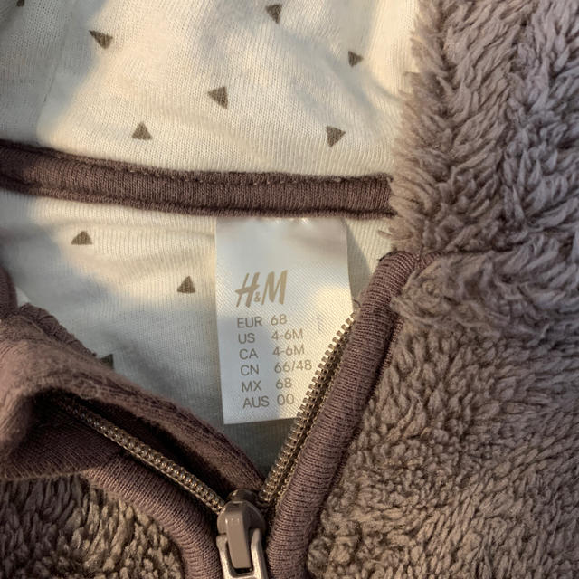 H&M(エイチアンドエム)の値下げH&M クマ　カバーオール キッズ/ベビー/マタニティのベビー服(~85cm)(カバーオール)の商品写真