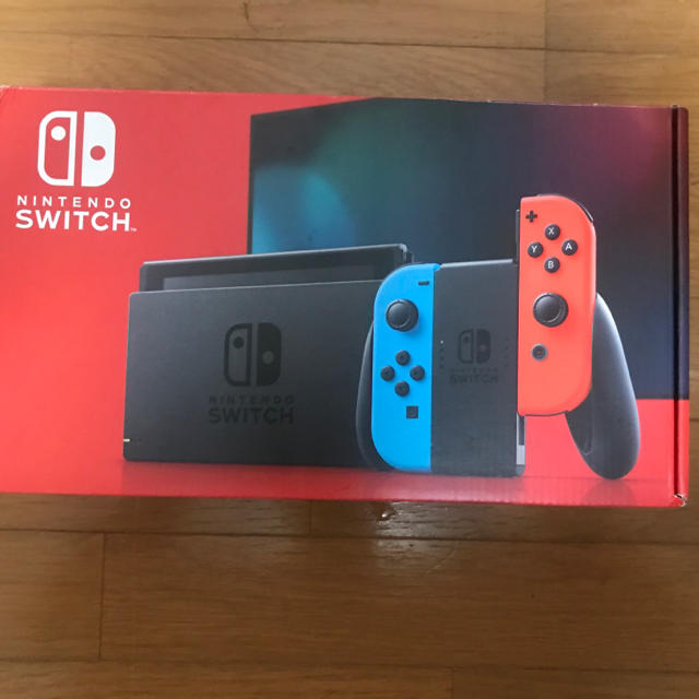 新型 Nintendo Switch 本体 美品