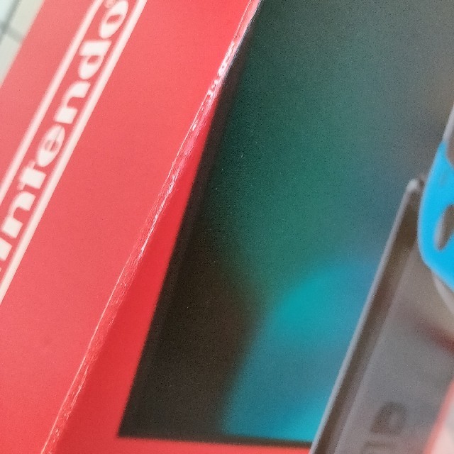 Nintendo Switch(ニンテンドースイッチ)の新型ニンテンドー スイッチ 本体 Nintendo Switch  ネオン 中古 エンタメ/ホビーのゲームソフト/ゲーム機本体(家庭用ゲーム機本体)の商品写真