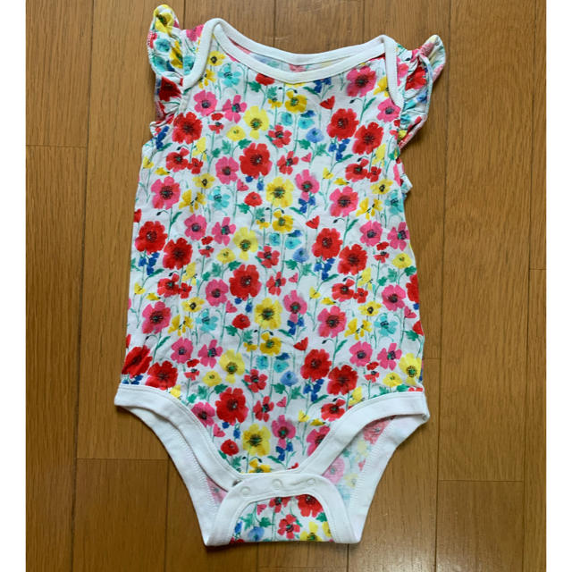 babyGAP(ベビーギャップ)の花柄　ロンパース キッズ/ベビー/マタニティのベビー服(~85cm)(ロンパース)の商品写真