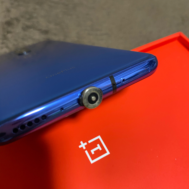 Oneplus 7 pro GM1910 ブルー 8GB 256GB スマホ/家電/カメラのスマートフォン/携帯電話(スマートフォン本体)の商品写真