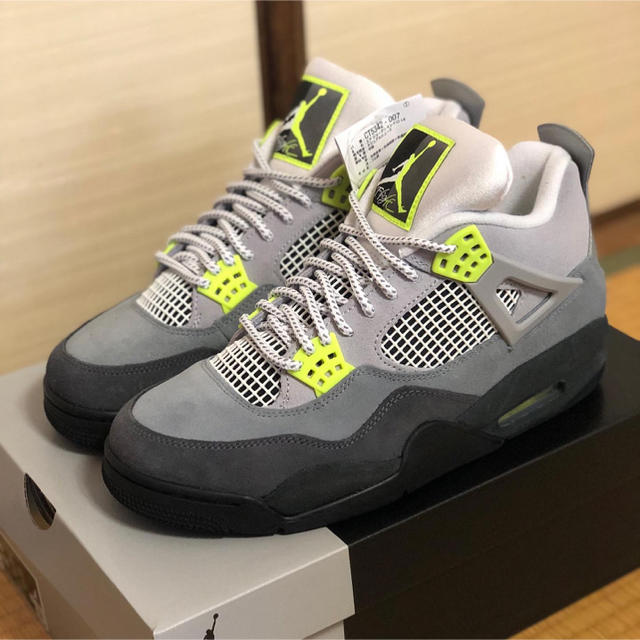 NIKE(ナイキ)のAIR JORDAN 4 RETRO SE '95 NEON' 28cm メンズの靴/シューズ(スニーカー)の商品写真