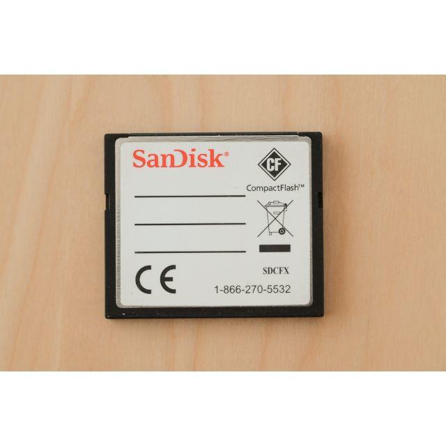 SanDisk(サンディスク)のコンパクトフラッシュ SanDisk 16GB  スマホ/家電/カメラのスマホ/家電/カメラ その他(その他)の商品写真